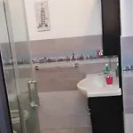 Siracusa,tra Ortigia E Il Mare