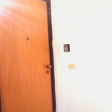 Siracusa,tra Ortigia E Il Mare