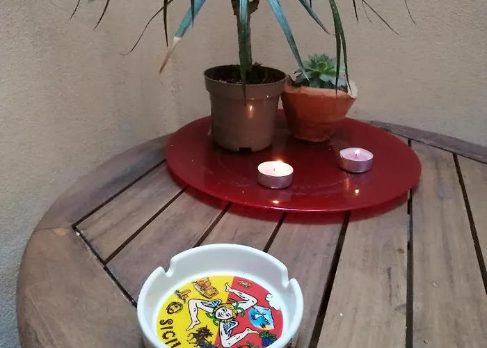 Siracusa,tra Ortigia E Il Mare