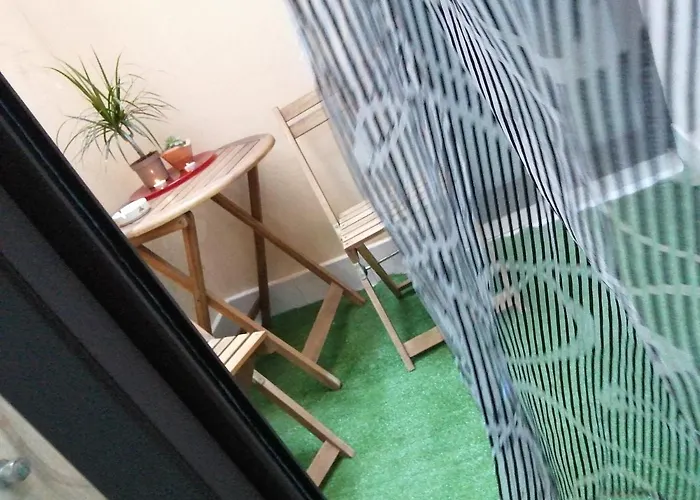 Siracusa,tra Ortigia E Il Mare