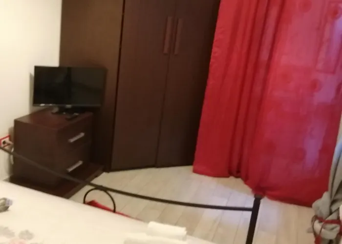 Siracusa,tra Ortigia E Il Mare